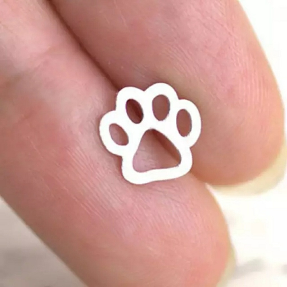 Brand NEW Dog Paw Earrings! - Picture 2 of 3